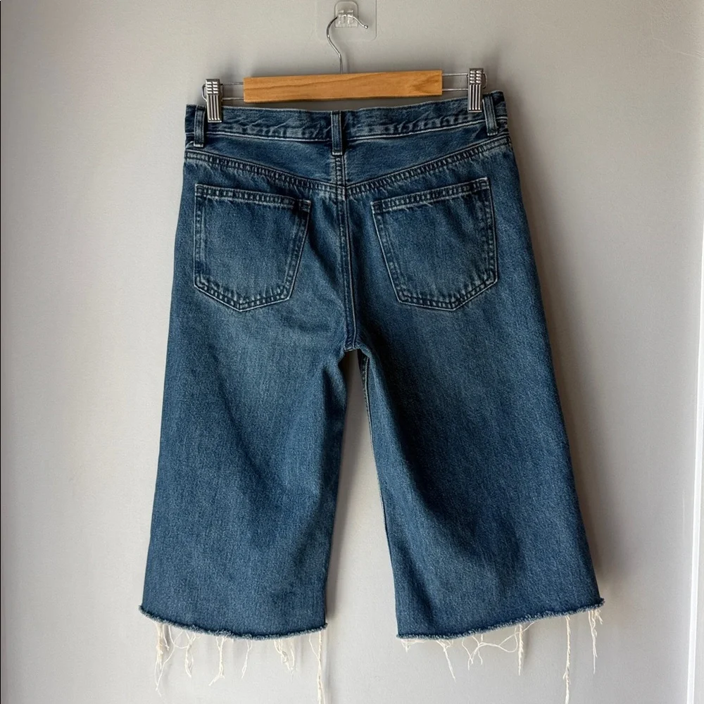 UNIQLO 90s Style Cut Offs 3/4 Denim Shorts